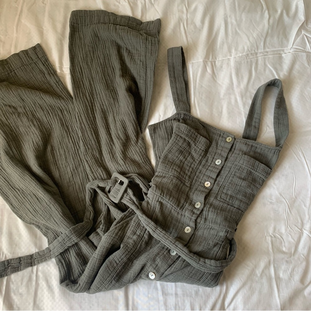 ୨୧ ・゚✧ Zara Button Up Belted Jumpsuit - Picture 2 of 6
